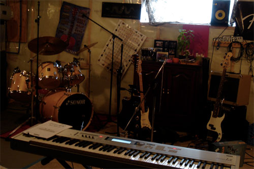 Drums and guitars in the newly renovated Optic Frog ManRoom Studio Drums and guitars in the newly renovated Optic Frog ManRoom Studio
